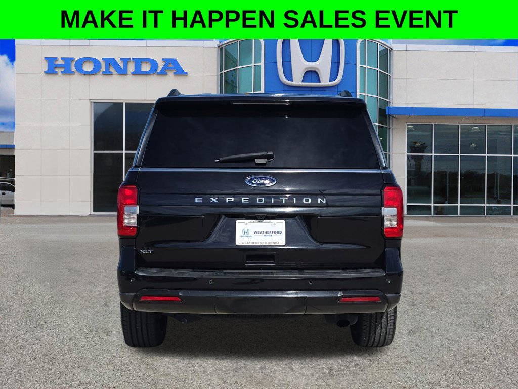 Used 2022 Ford Expedition XLT RWD image 4