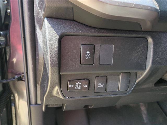 Used 2023 Toyota Tacoma SR5 RWD image 13
