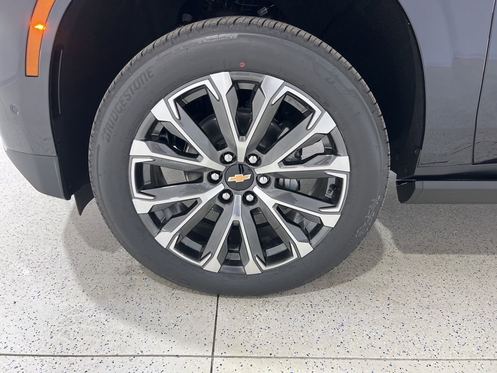 New 2026 Chevrolet Suburban High Country image 31