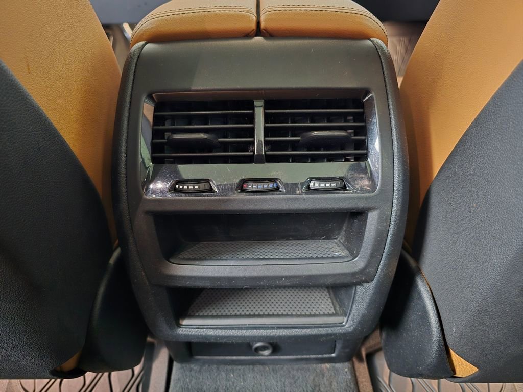 Used 2023 BMW X5 xDrive40i w/ Parking Assistance Package image 21