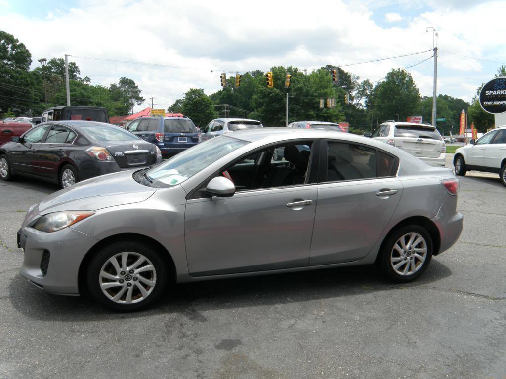 Used 2013 MAZDA MAZDA3 i Touring image 4