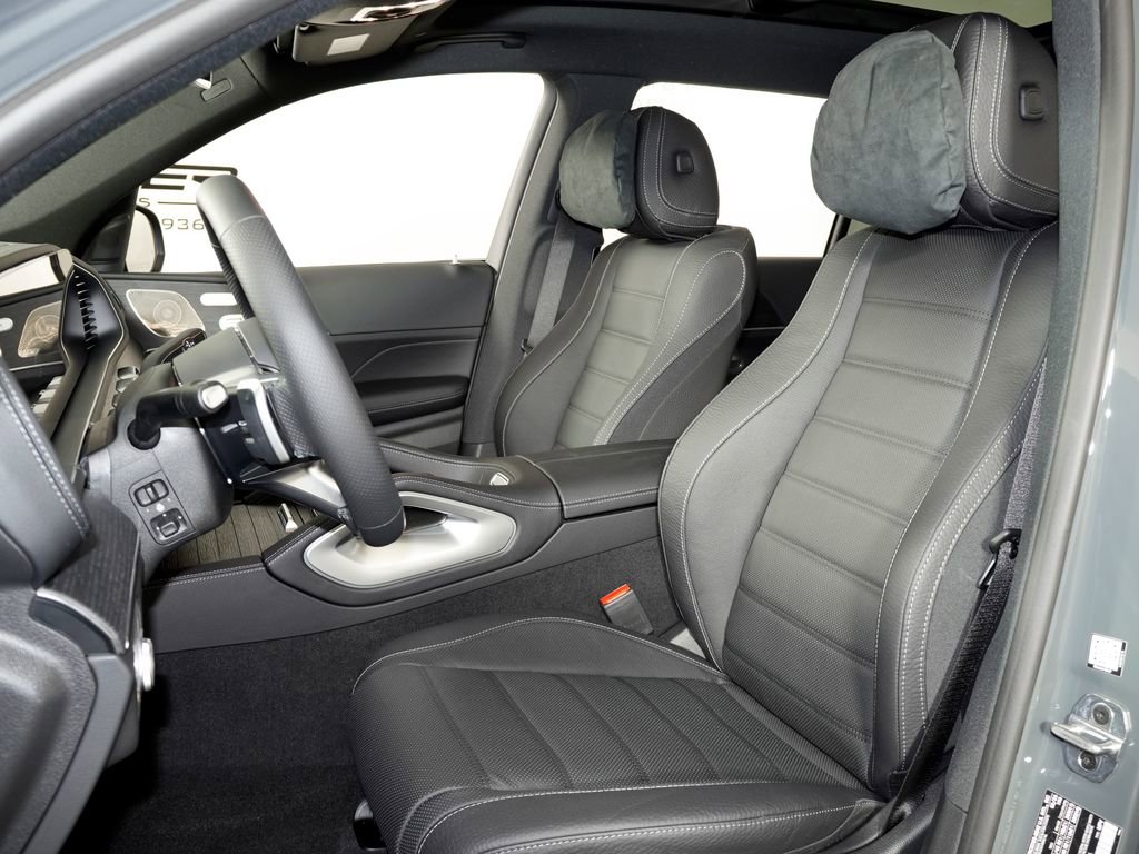 New 2026 Mercedes-Benz GLS 450 4MATIC image 10