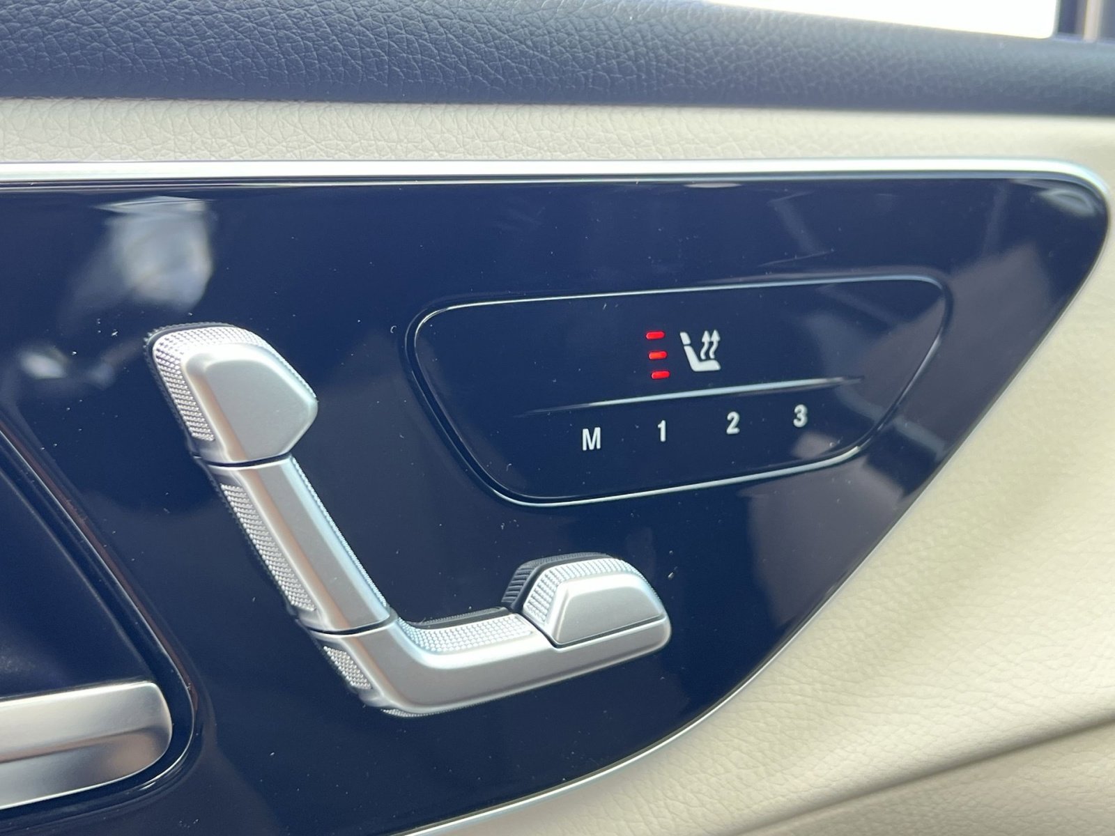 New 2026 Mercedes-Benz GLC 300 4MATIC image 33