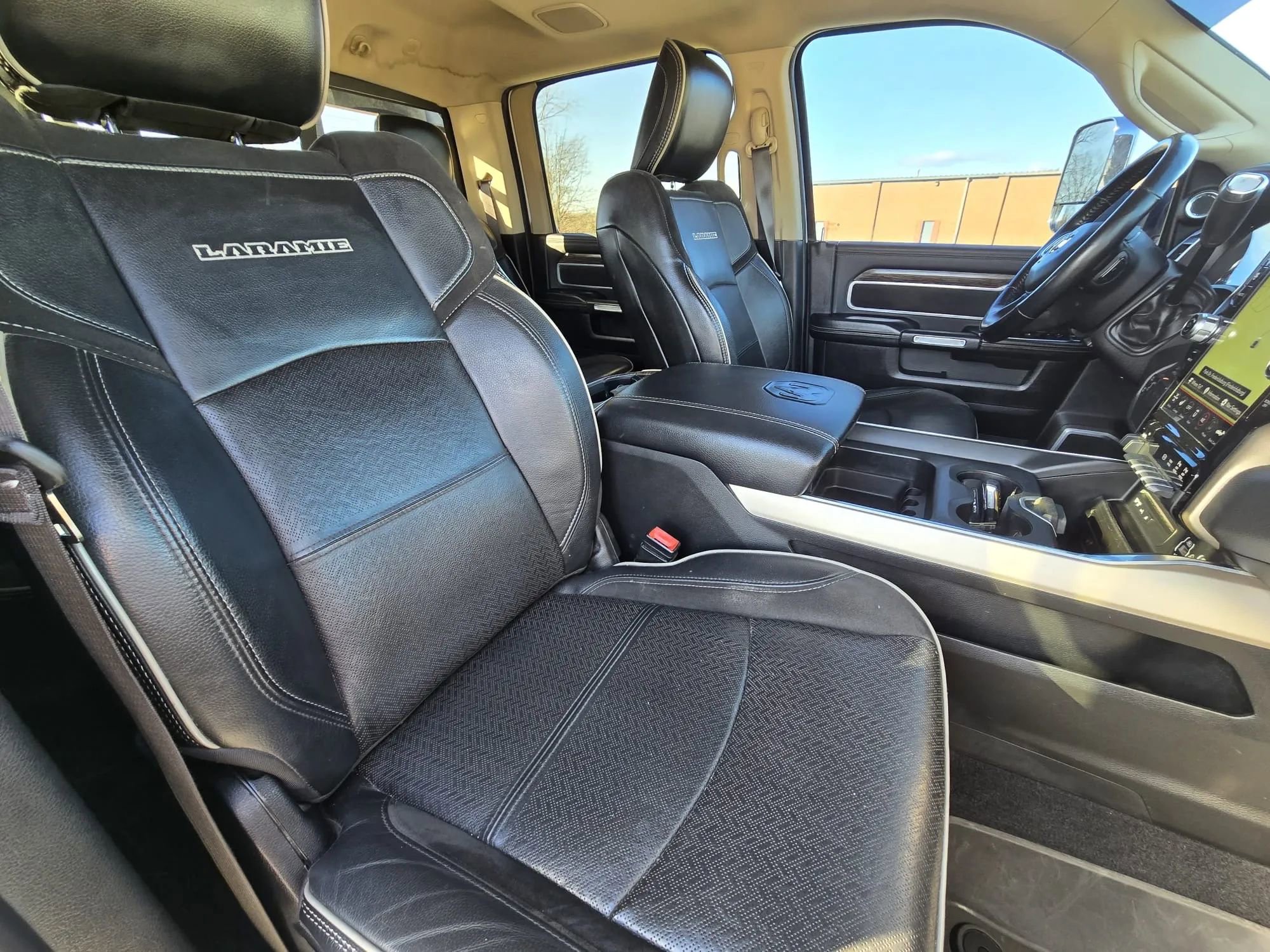 Used 2019 RAM 3500 Laramie image 21