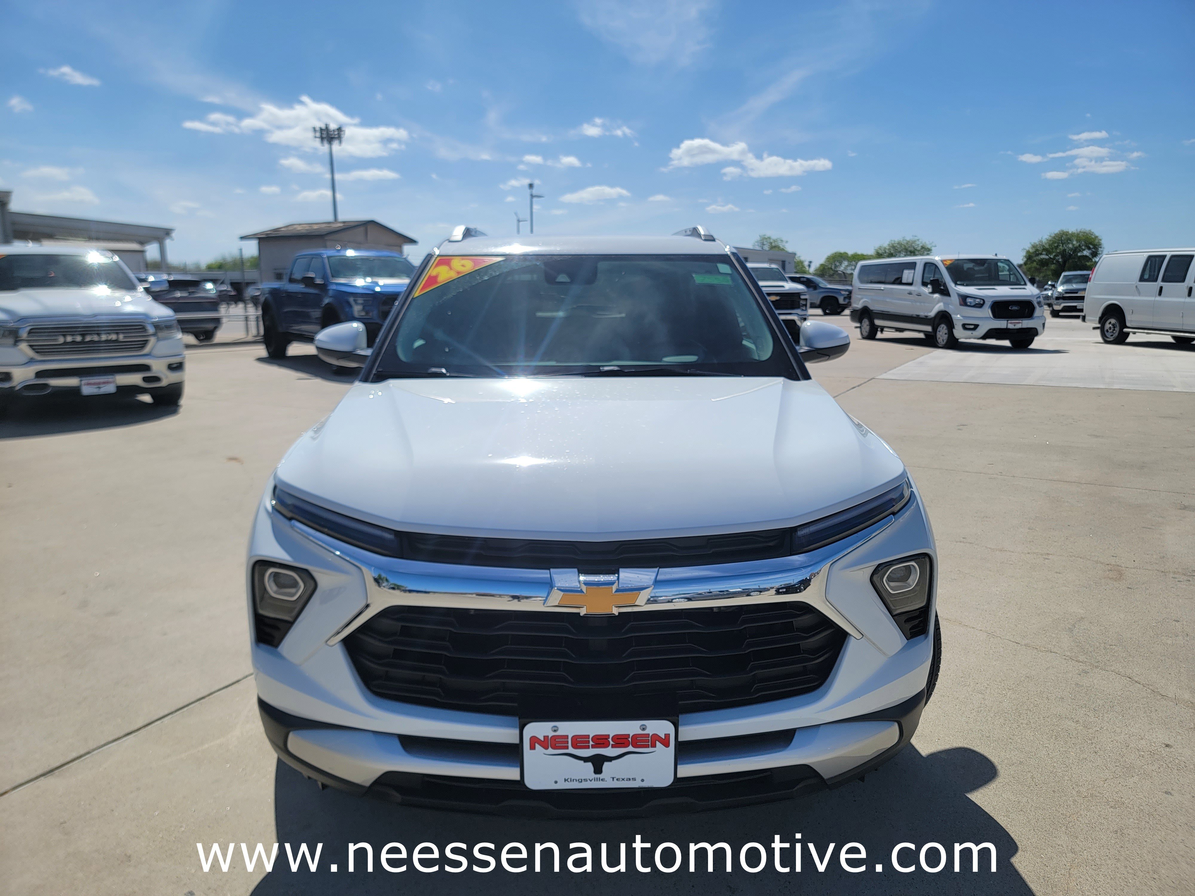 Used 2026 Chevrolet TrailBlazer LT w/ Convenience Package image 2