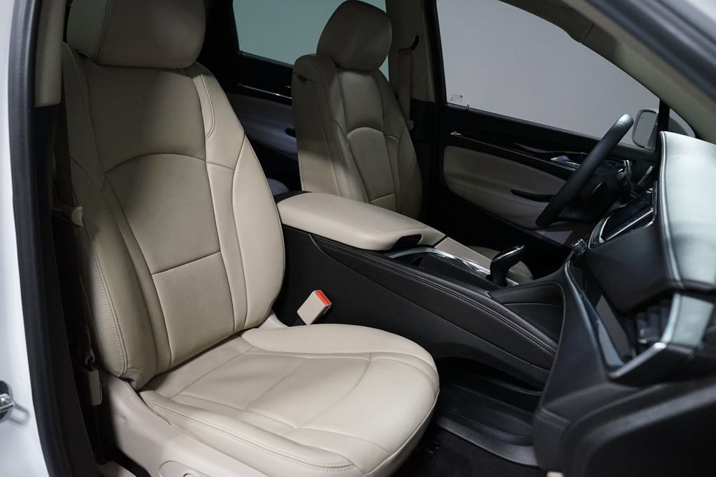Used 2020 Buick Enclave Essence FWD image 27