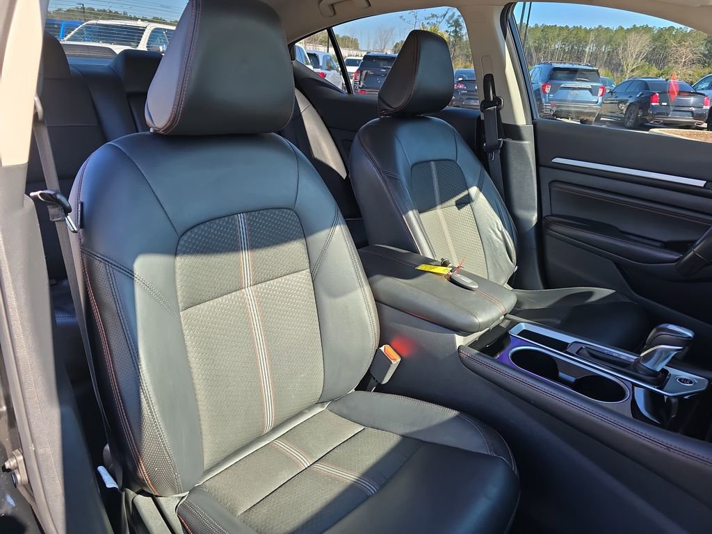 Used 2023 Nissan Altima 2.5 SR image 13