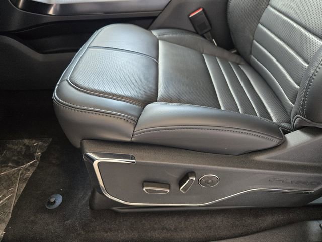New 2025 Ford F150 Platinum w/ FX4 Off-Road Package image 18
