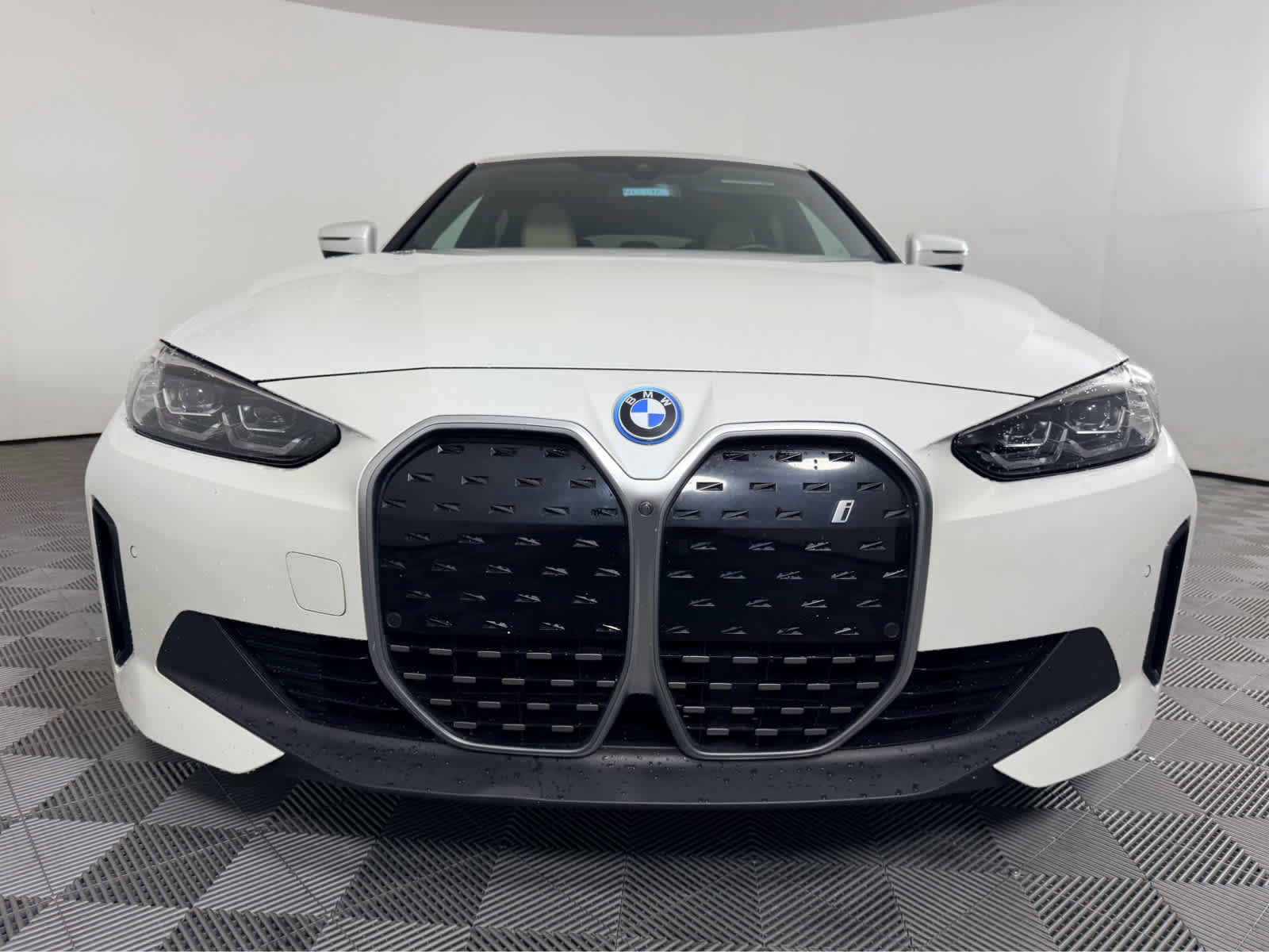 Certified 2023 BMW i4 eDrive35 w/ Premium Package image 8