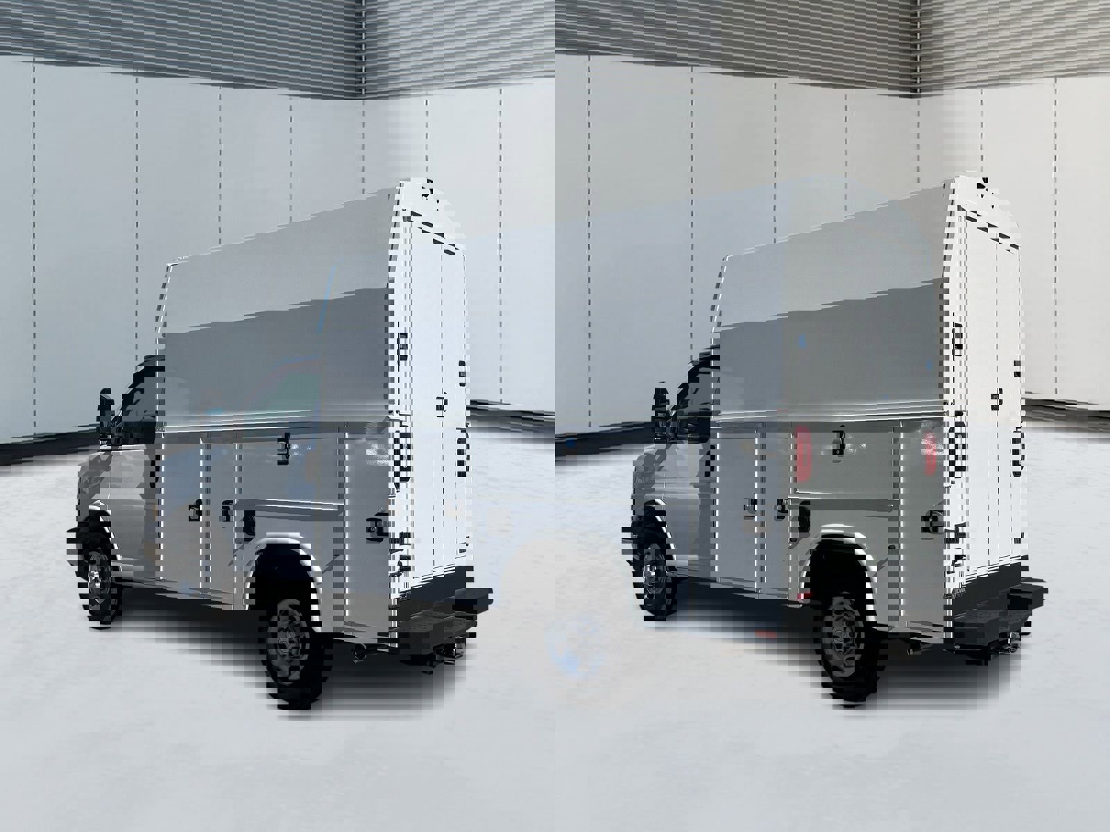 New 2024 Chevrolet Express 3500 w/ Power Convenience Package image 4