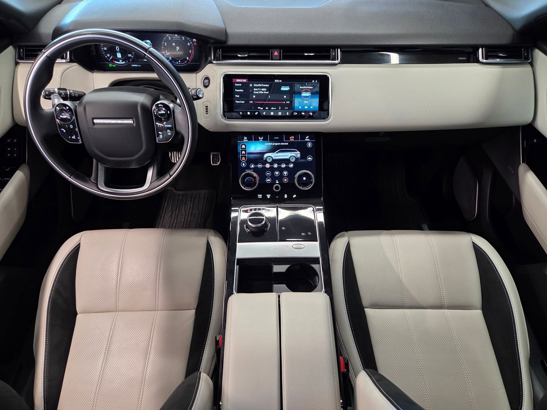 Used 2019 Land Rover Range Rover Velar R-Dynamic SE image 13