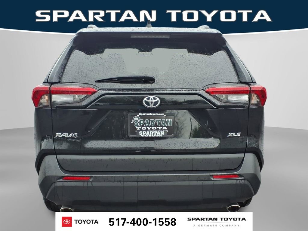 Used 2024 Toyota RAV4 XLE FWD image 8