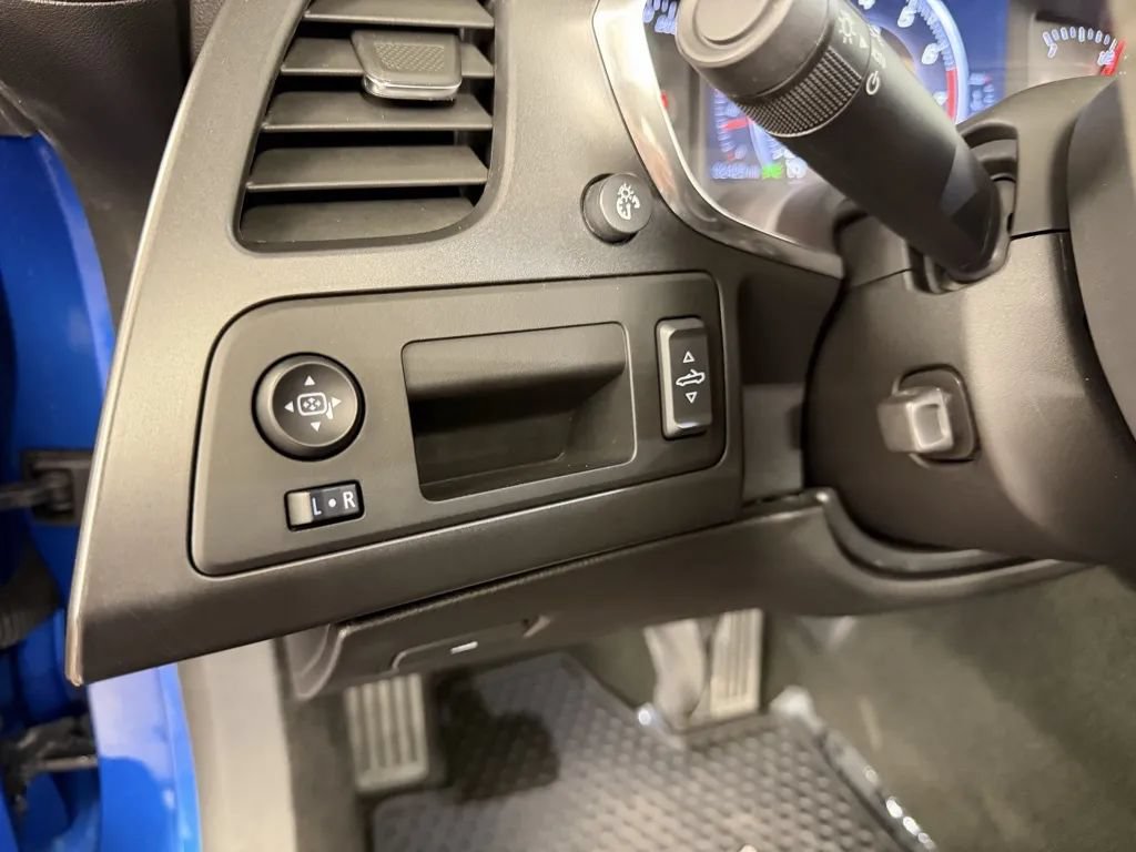 Used 2014 Chevrolet Corvette Stingray Convertible RWD image 20