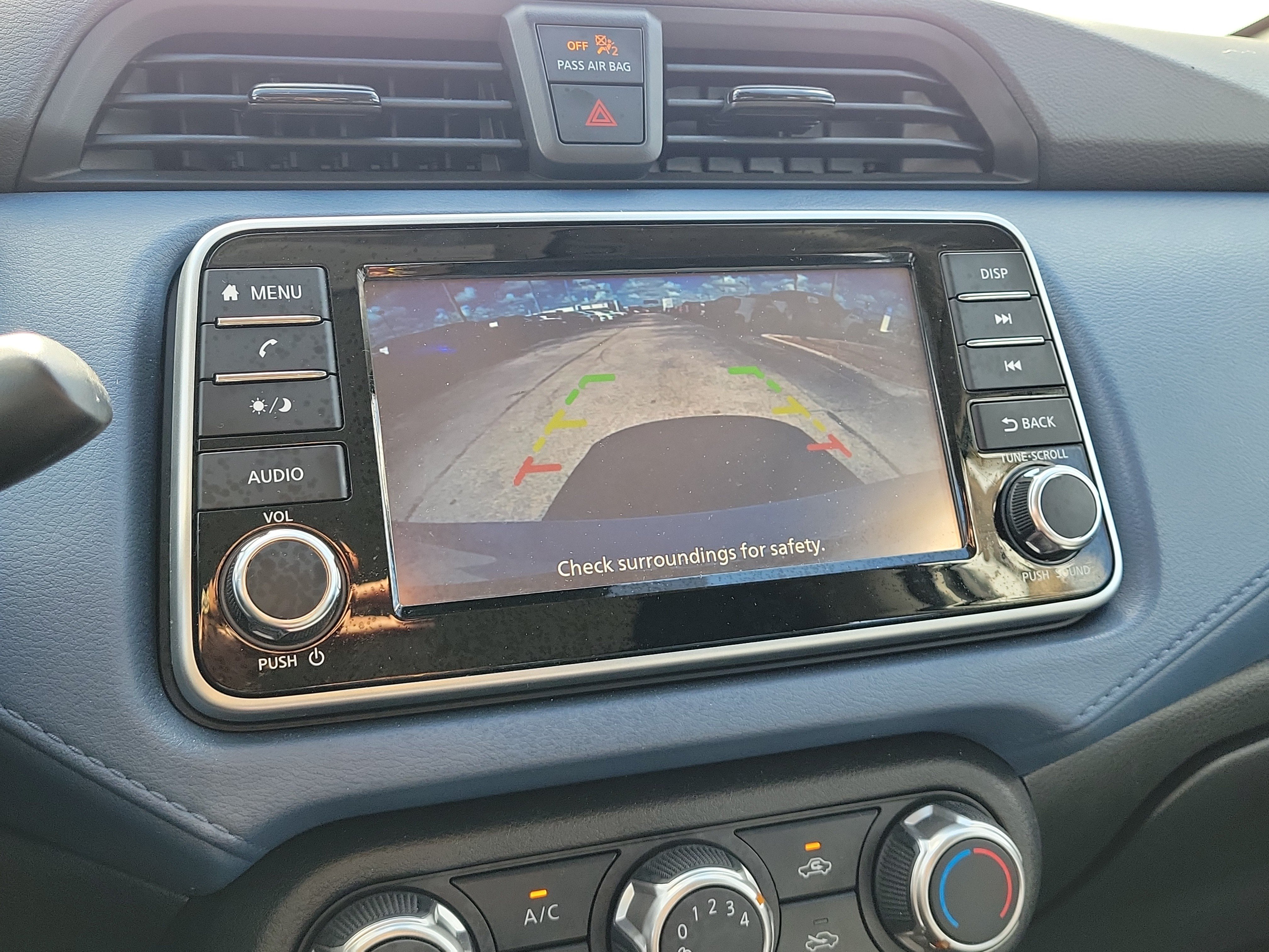 Used 2025 Nissan Versa SV FWD image 26
