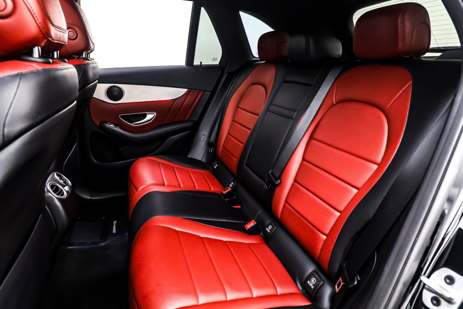 Used 2022 Mercedes-Benz GLC 300 image 8