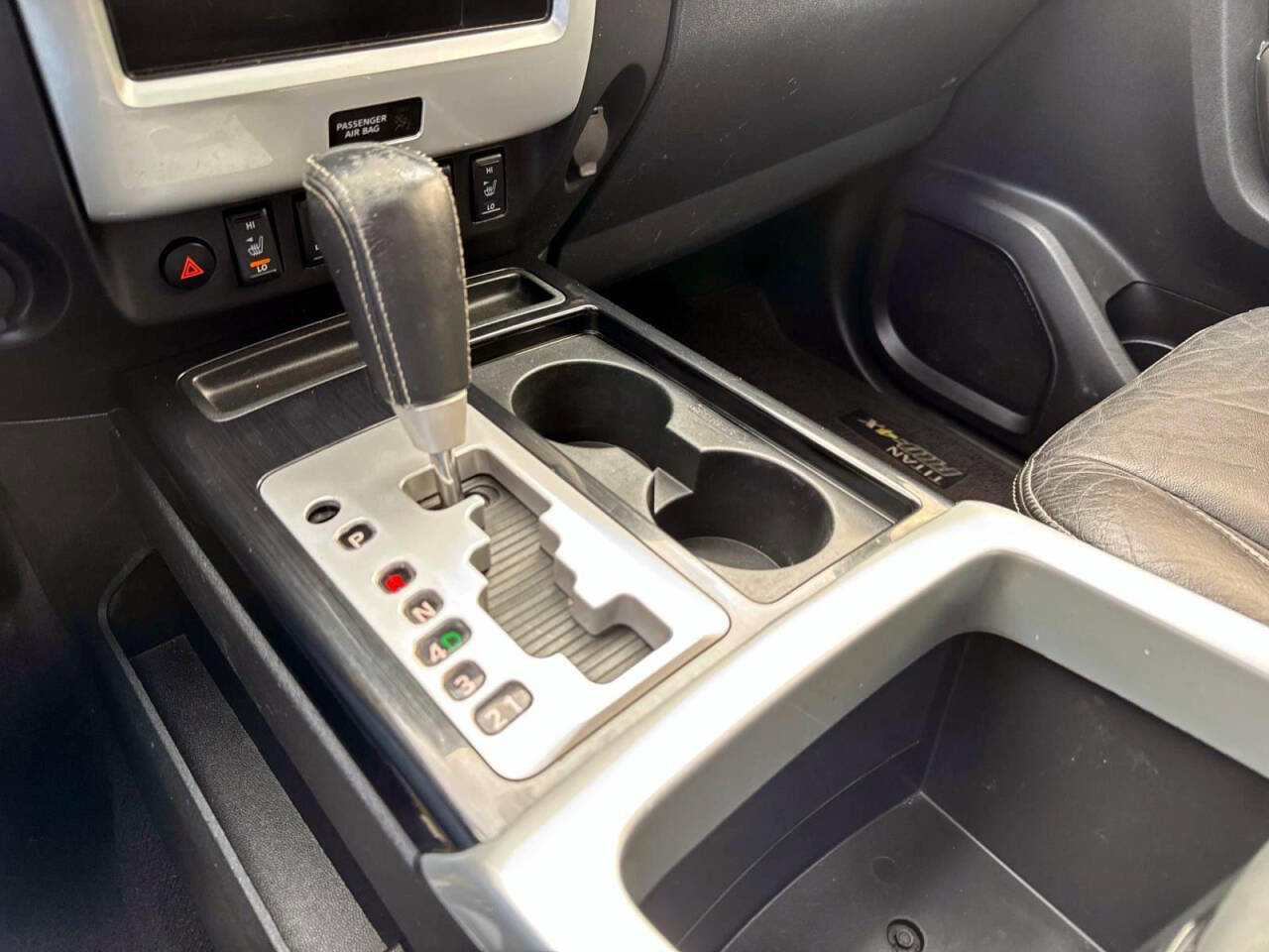 Used 2015 Nissan Titan PRO-4X image 26