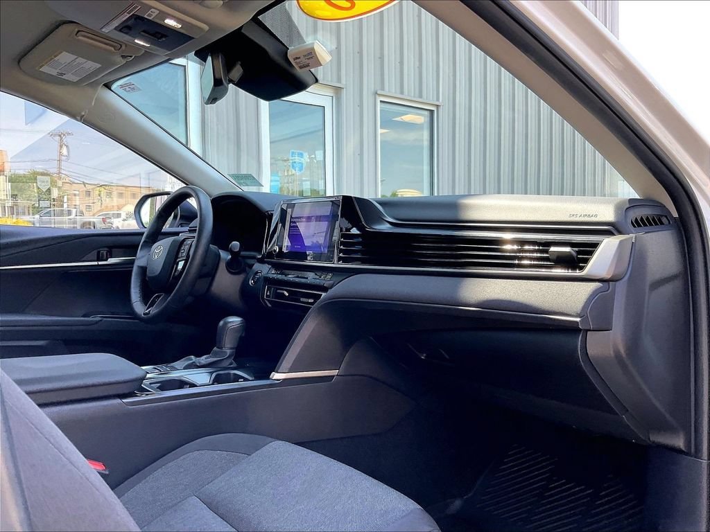 Used 2025 Toyota Camry LE w/ Convenience Package AWD/4WD image 14