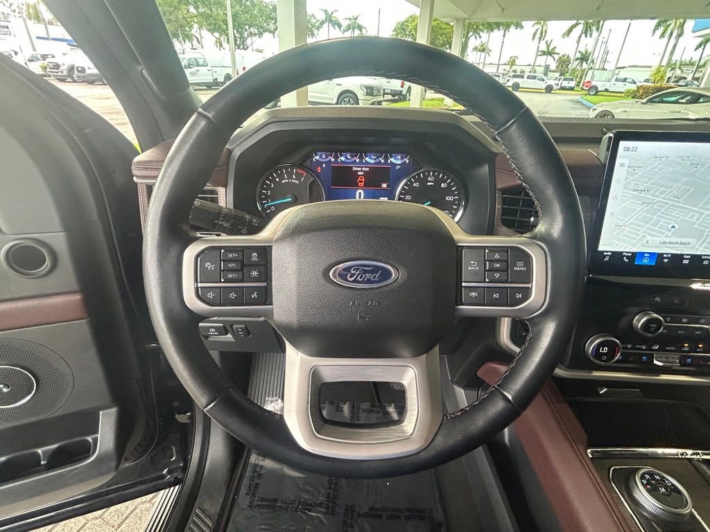 Used 2024 Ford Expedition Limited image 14