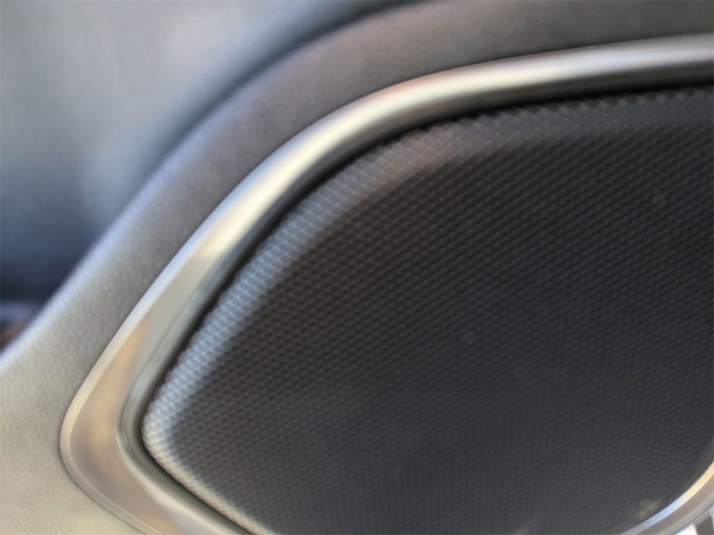 Used 2022 Lincoln Nautilus Reserve image 13