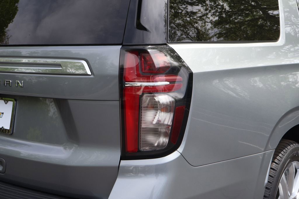 Used 2024 Chevrolet Suburban High Country w/ Max Trailering Package AWD/4WD image 7