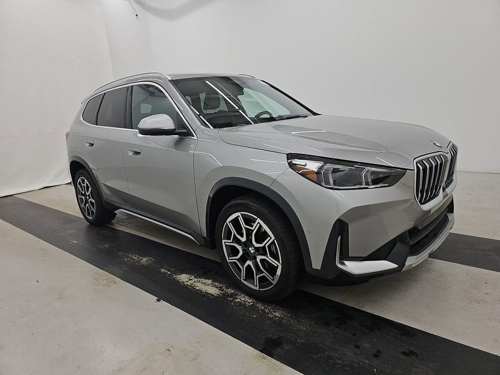 Used 2024 BMW X1 xDrive28i image 2