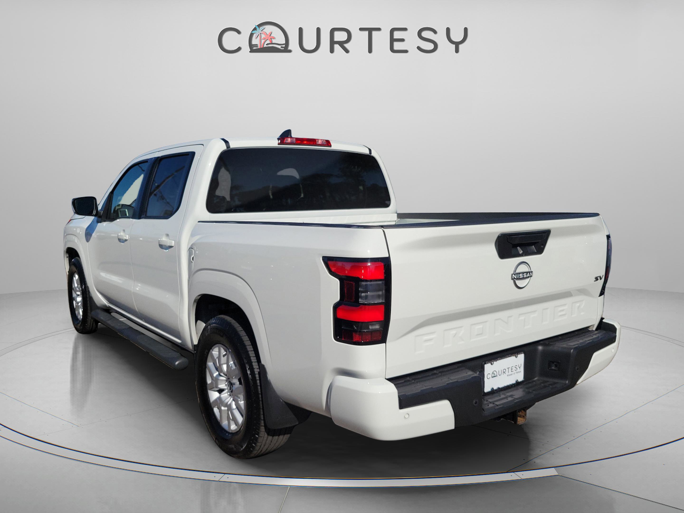 Certified 2023 Nissan Frontier SV w/ Technology Package image 5