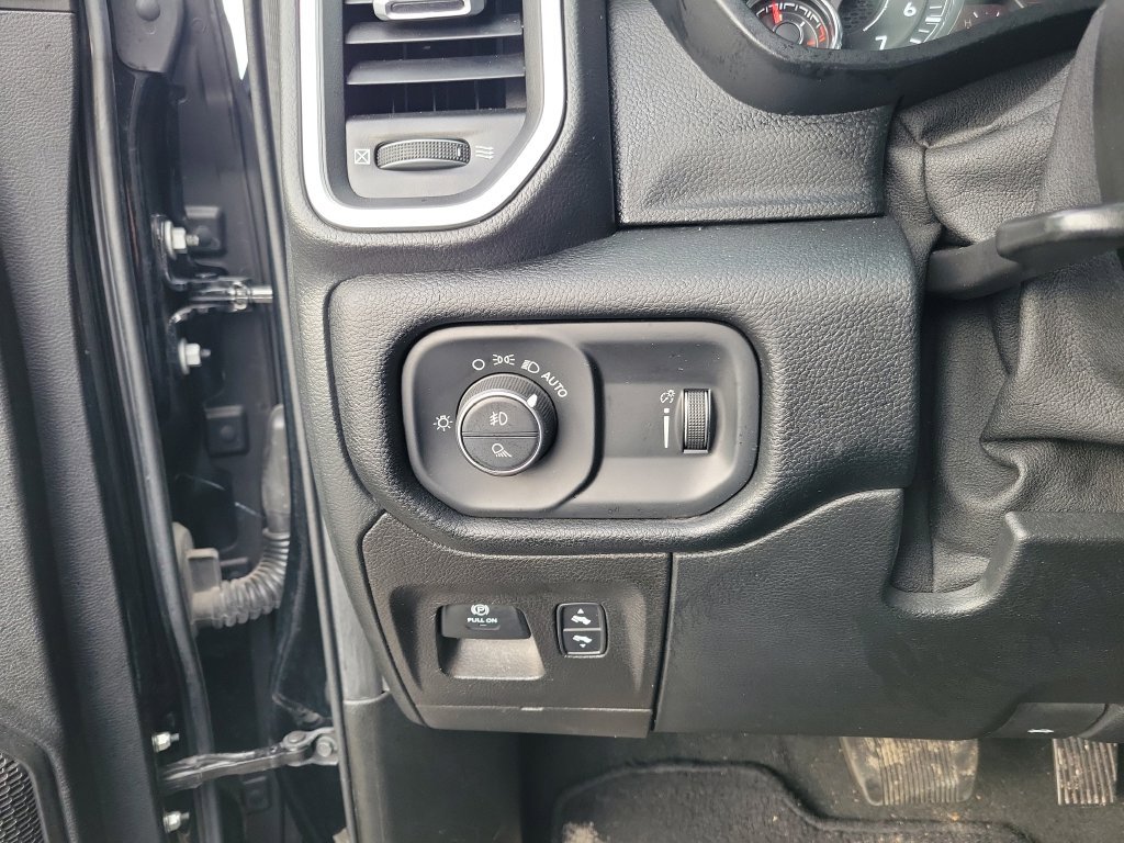 Used 2022 RAM 1500 Big Horn RWD image 15