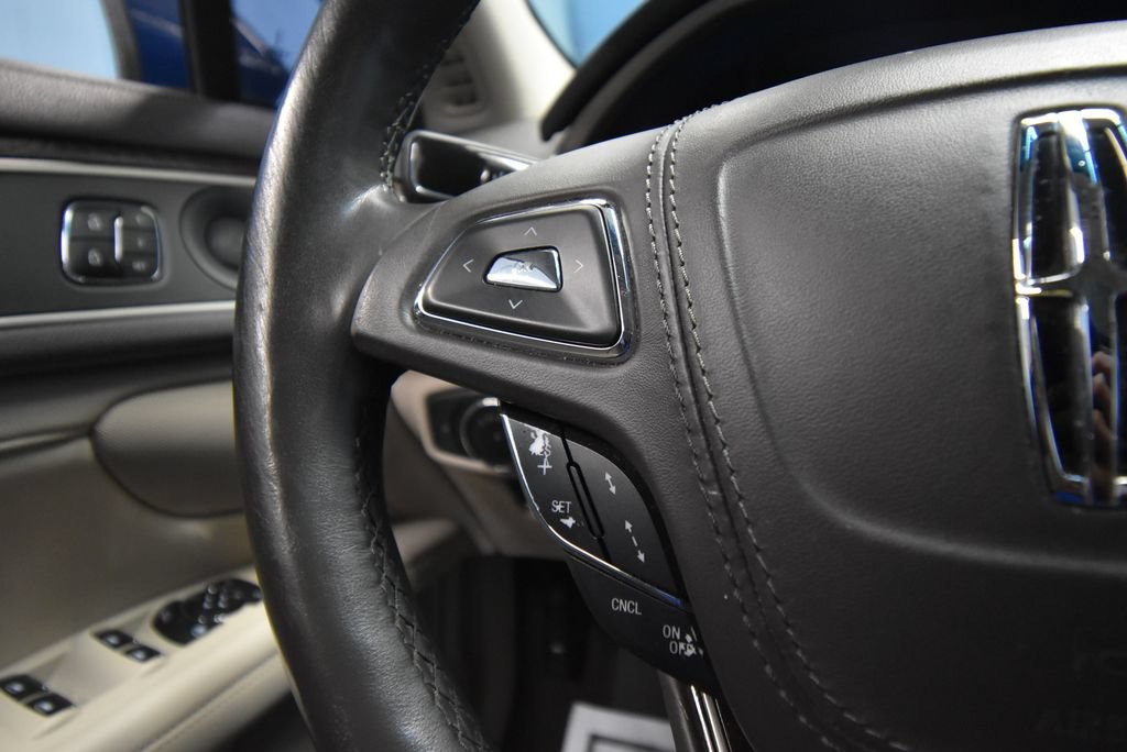 Used 2020 Lincoln MKZ Reserve w/ Elements Package FWD image 13