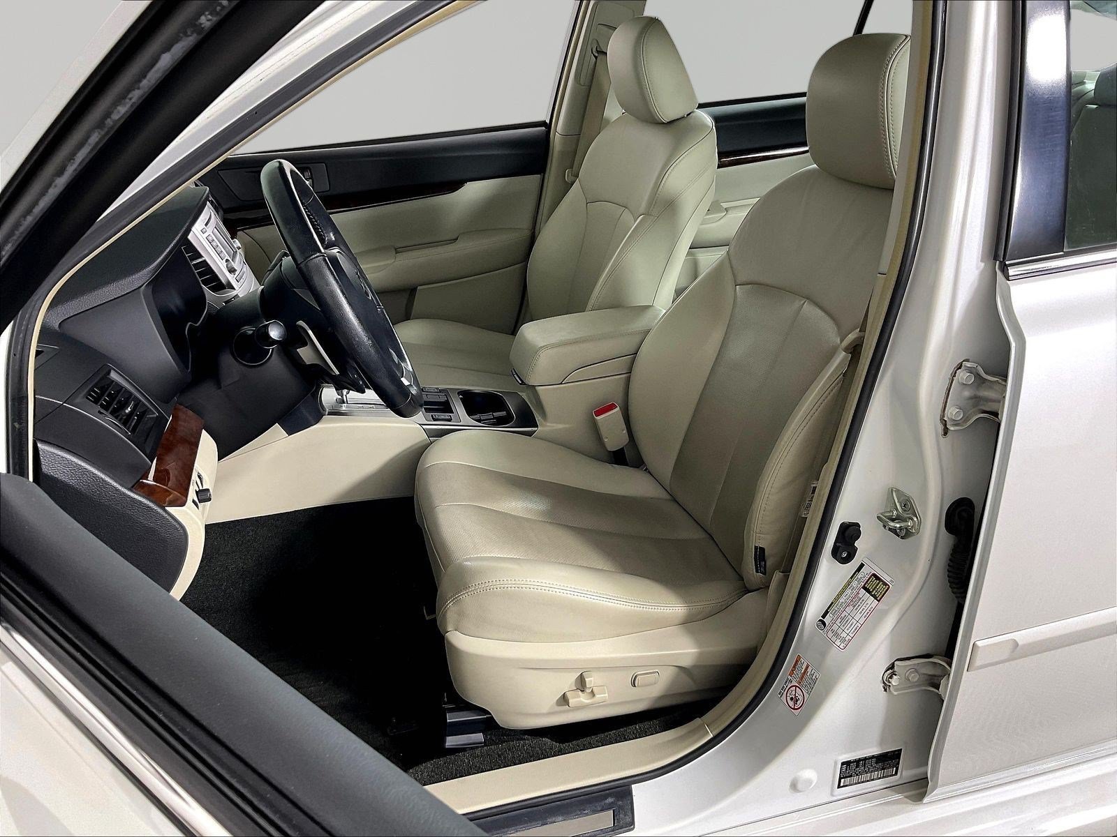 Used 2014 Subaru Legacy 2.5i Limited AWD/4WD image 21