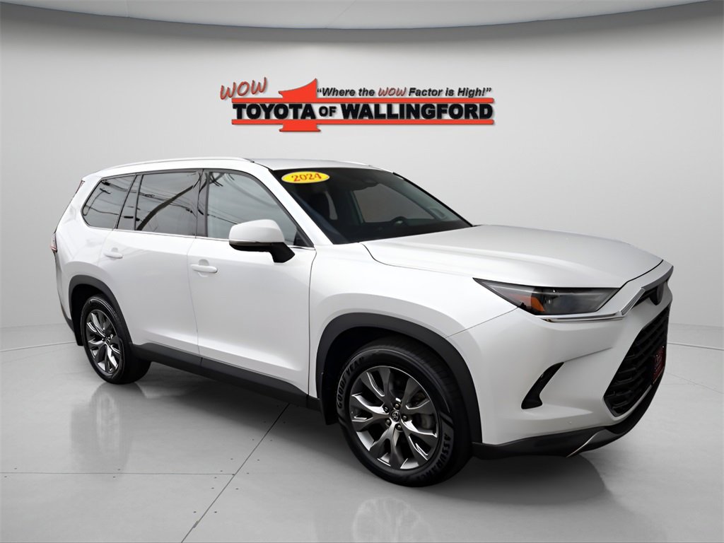 Used 2024 Toyota Grand Highlander Limited image 8