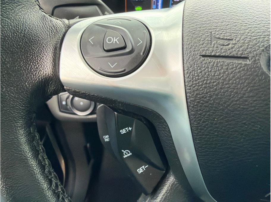 Used 2013 Ford C-MAX Energi SEL FWD image 18
