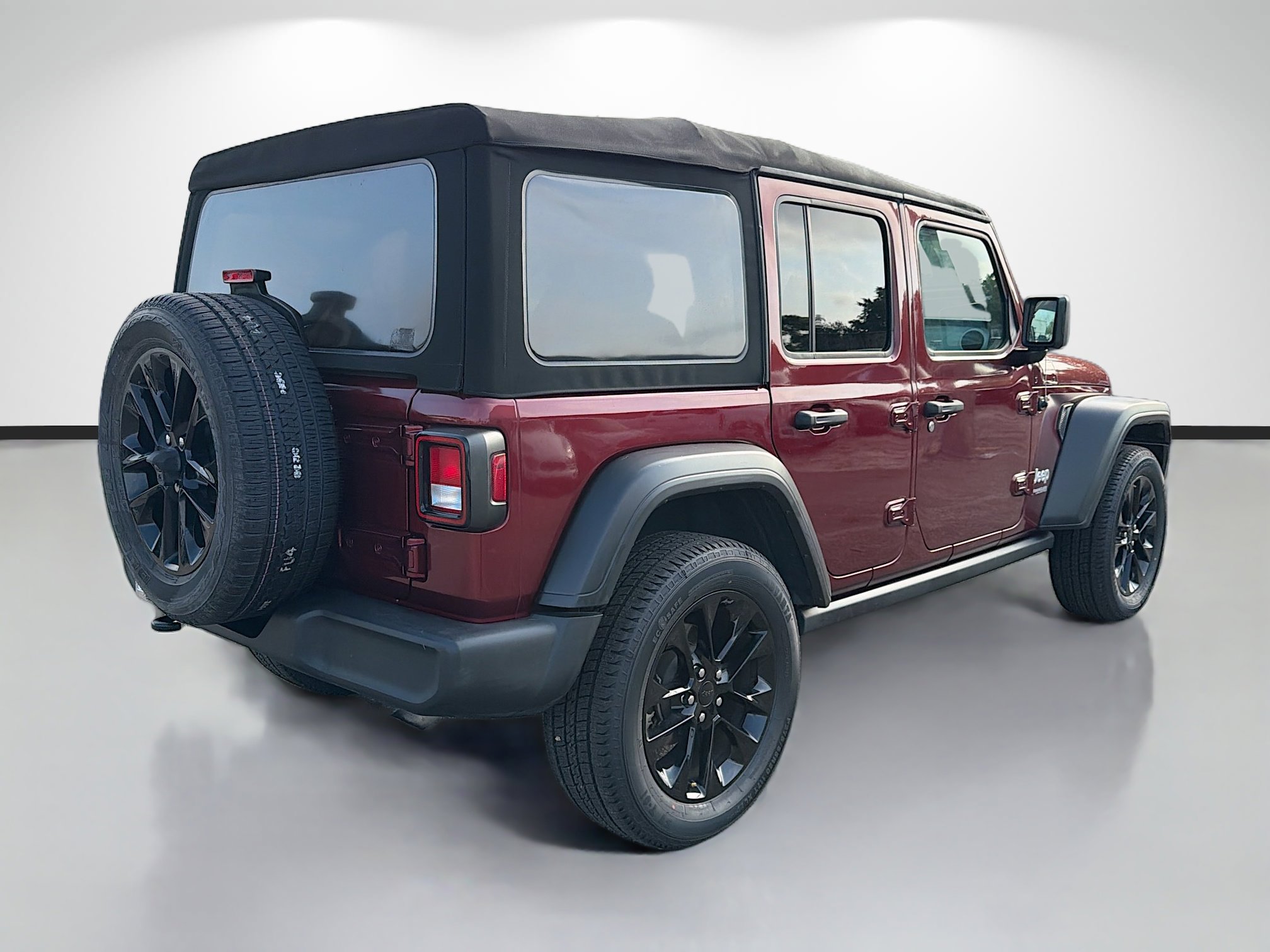 Used 2021 Jeep Wrangler Unlimited Islander image 3