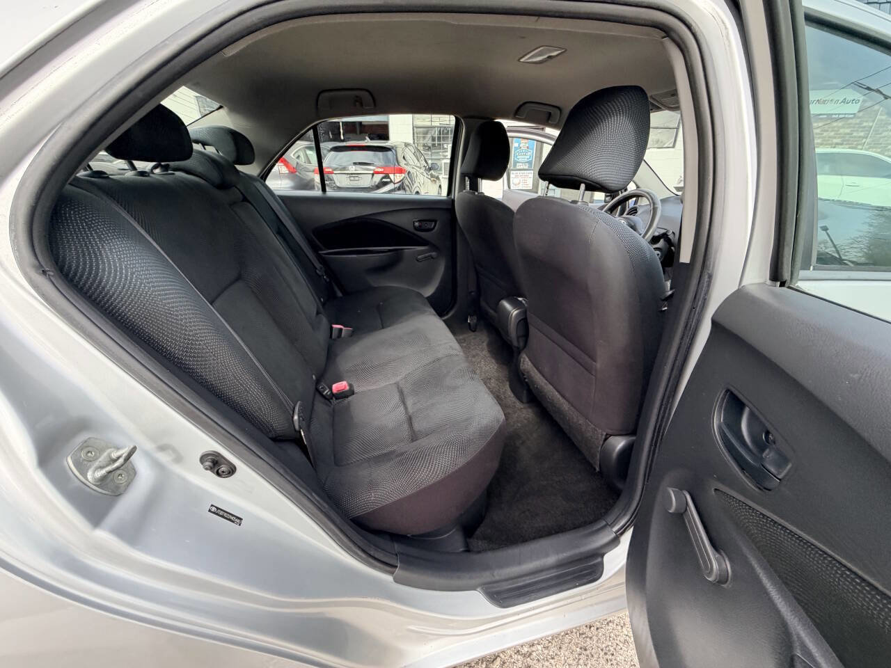 Used 2009 Toyota Yaris Sedan image 31
