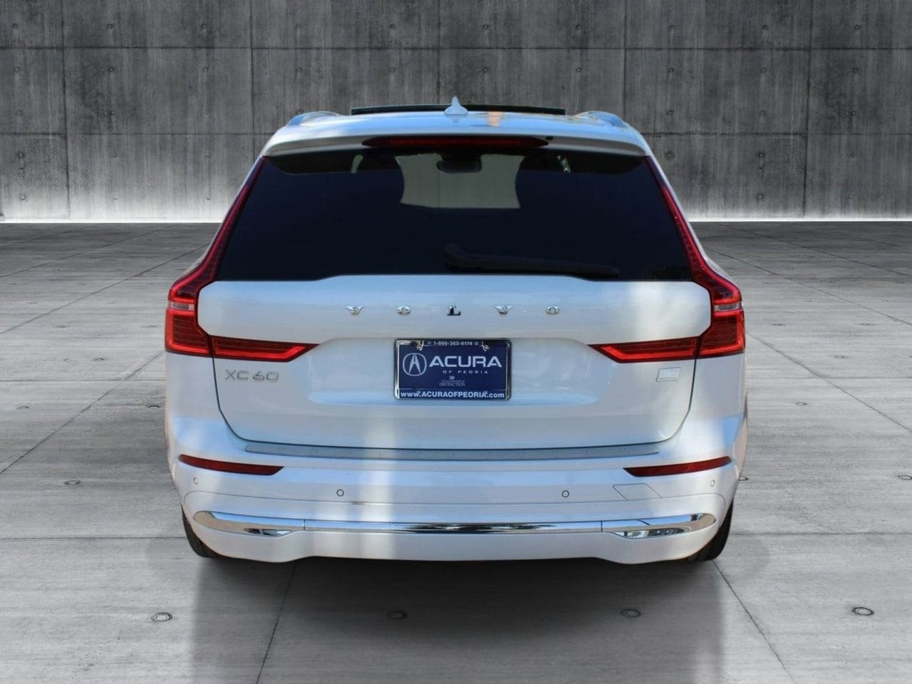 Used 2022 Volvo XC60 T8 Inscription Expression w/ Advanced Package AWD/4WD image 9