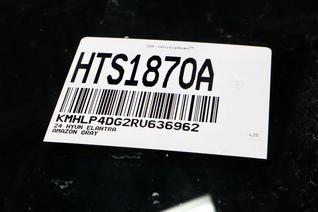 Certified 2024 Hyundai Elantra Limited image 39