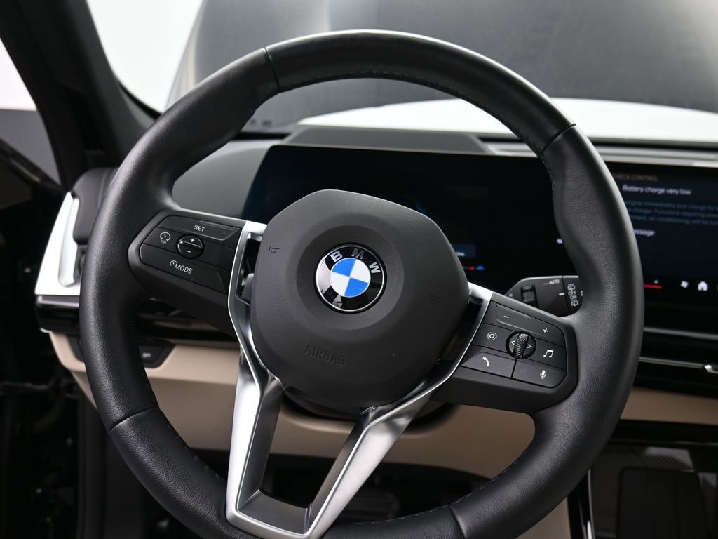 New 2025 BMW X1 xDrive28i w/ Technology Package image 15