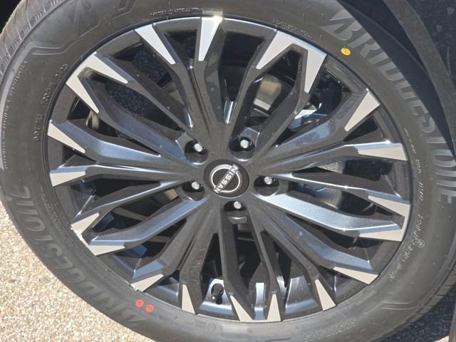 New 2026 Nissan Rogue Platinum w/ Platinum Premium Package image 17