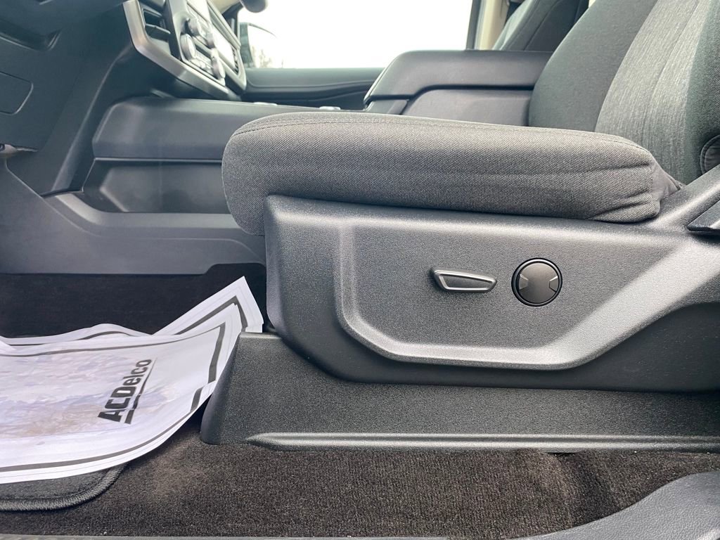 Used 2022 Ford Expedition XLT image 22