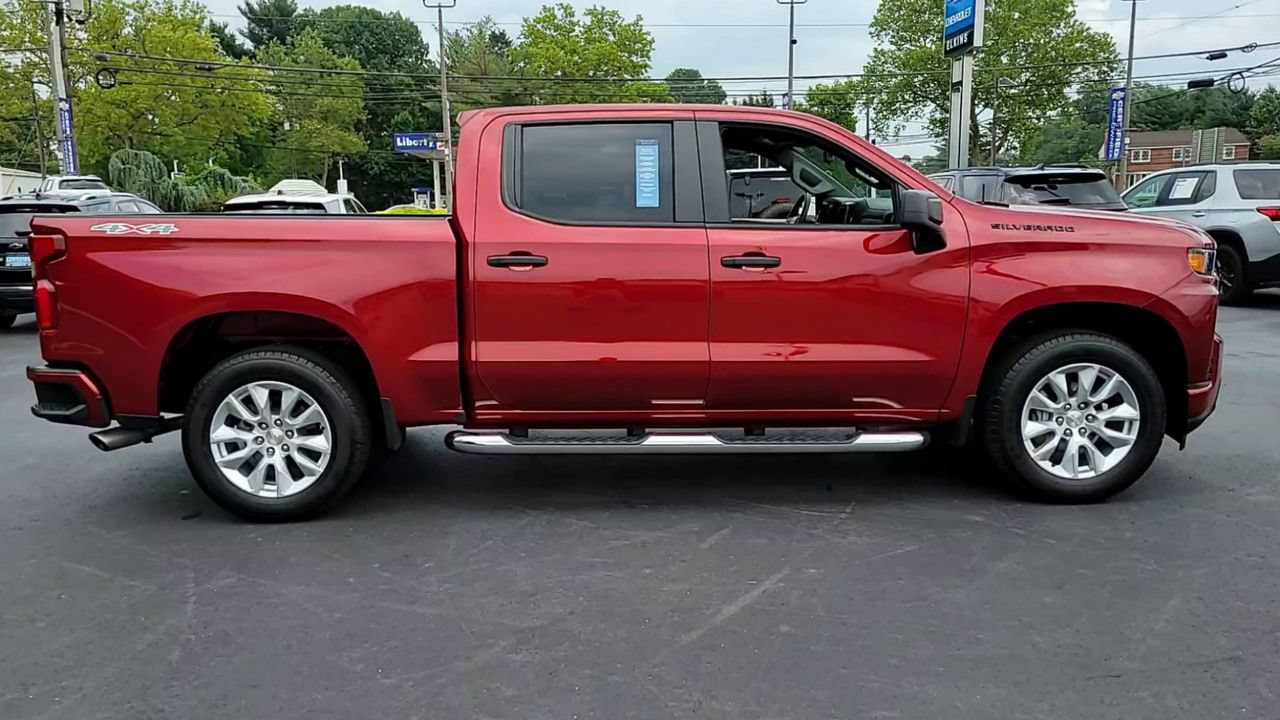 Certified 2020 Chevrolet Silverado 1500 Custom w/ Custom Value Package AWD/4WD image 9
