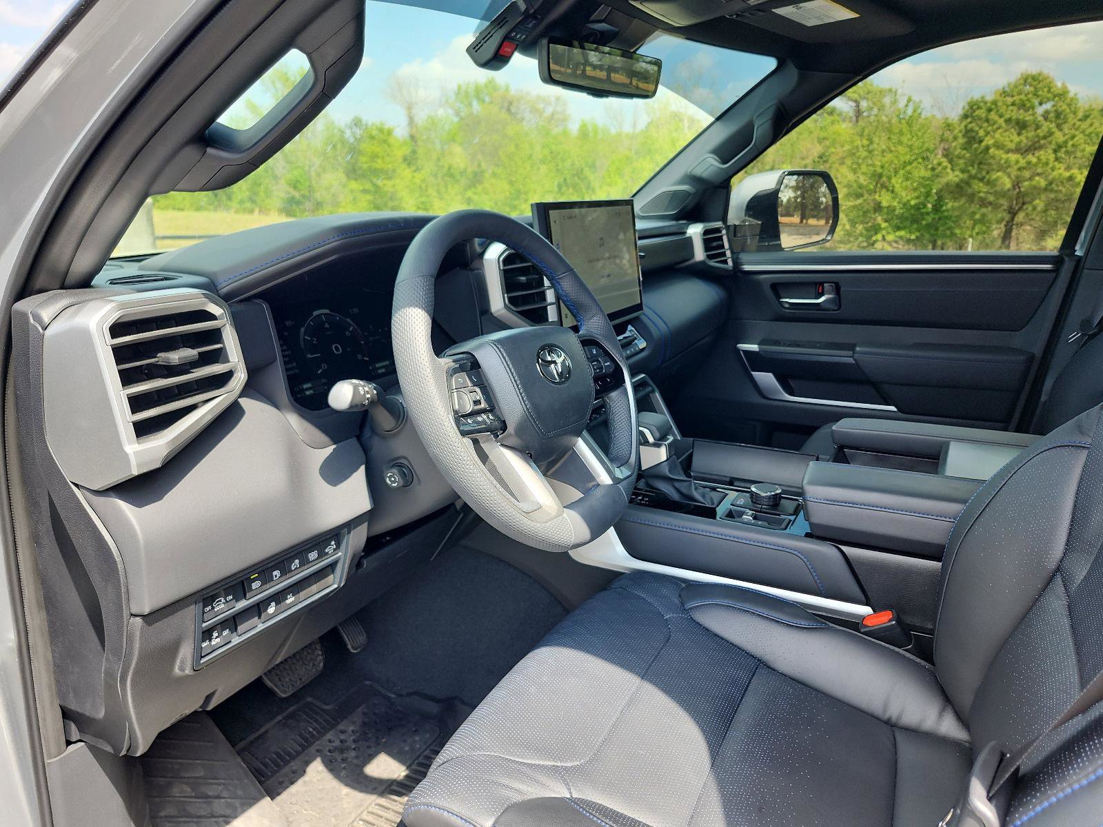 Used 2025 Toyota Sequoia Platinum image 18