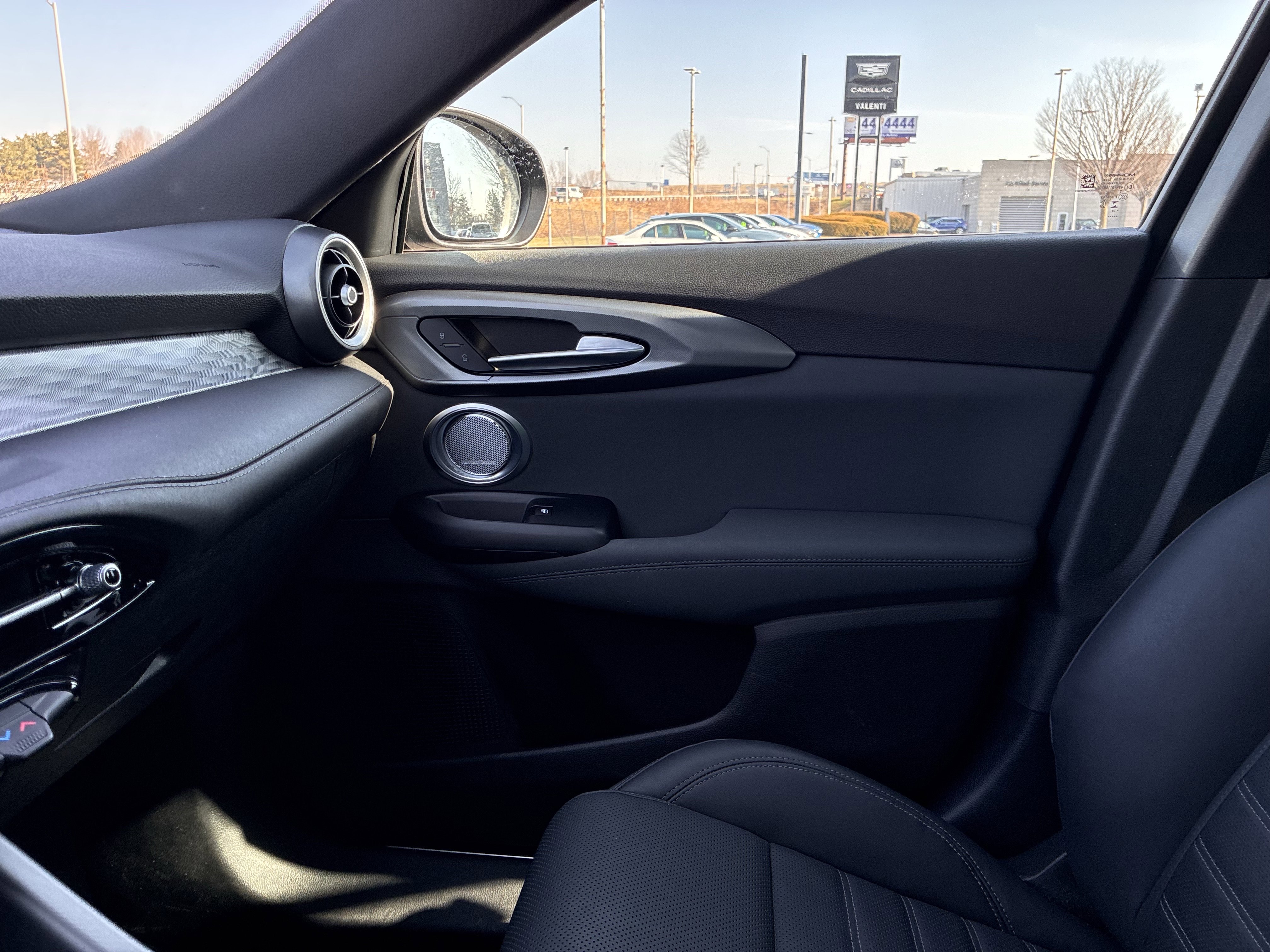 Used 2024 Alfa Romeo Tonale Veloce image 22