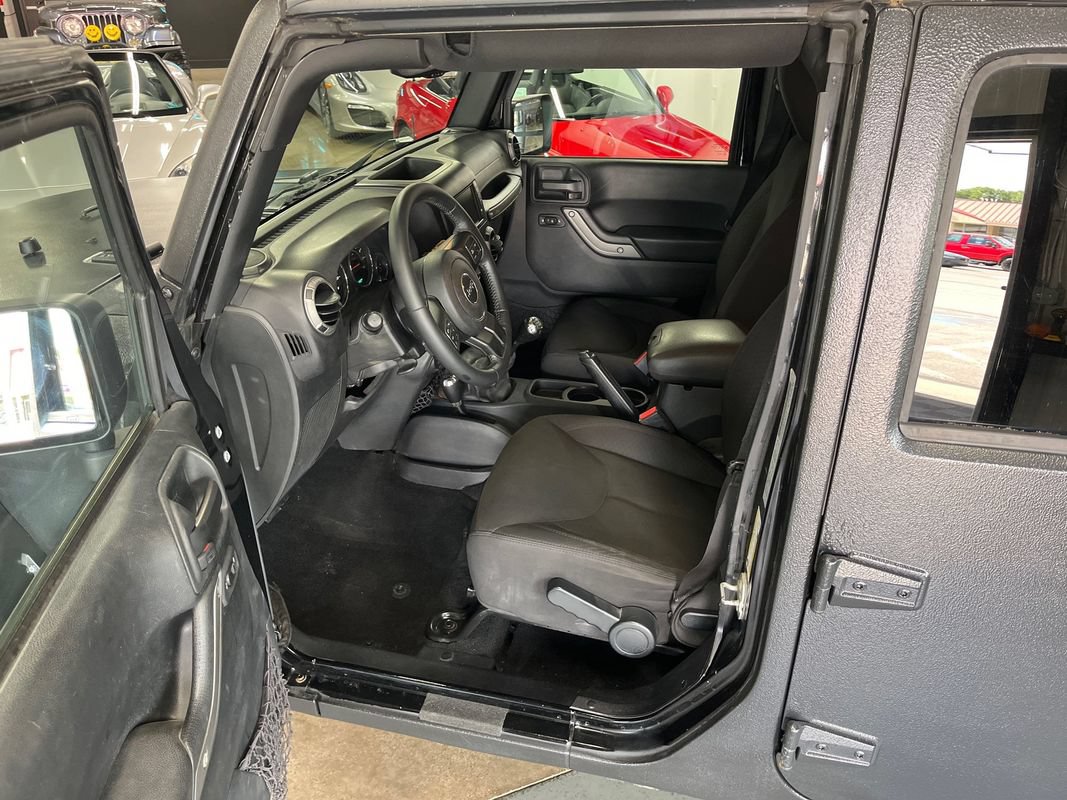 Used 2016 Jeep Wrangler Unlimited Sport AWD/4WD image 28