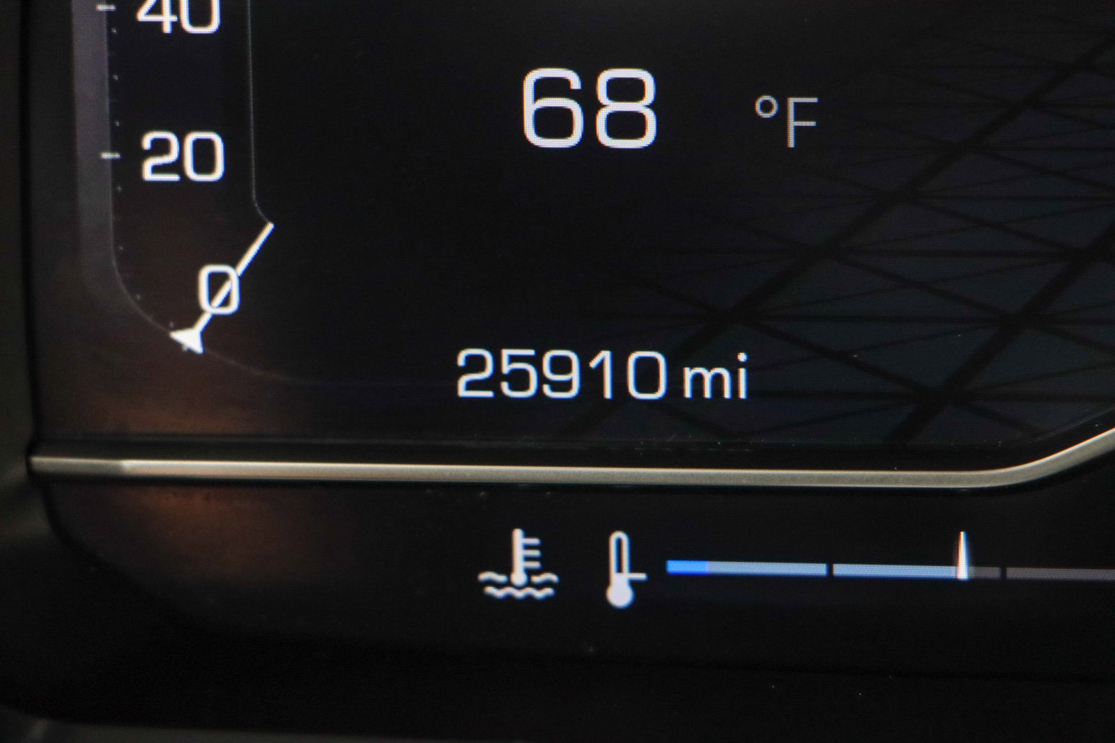 Used 2024 GMC Yukon XL AT4 w/ Technology Package image 17