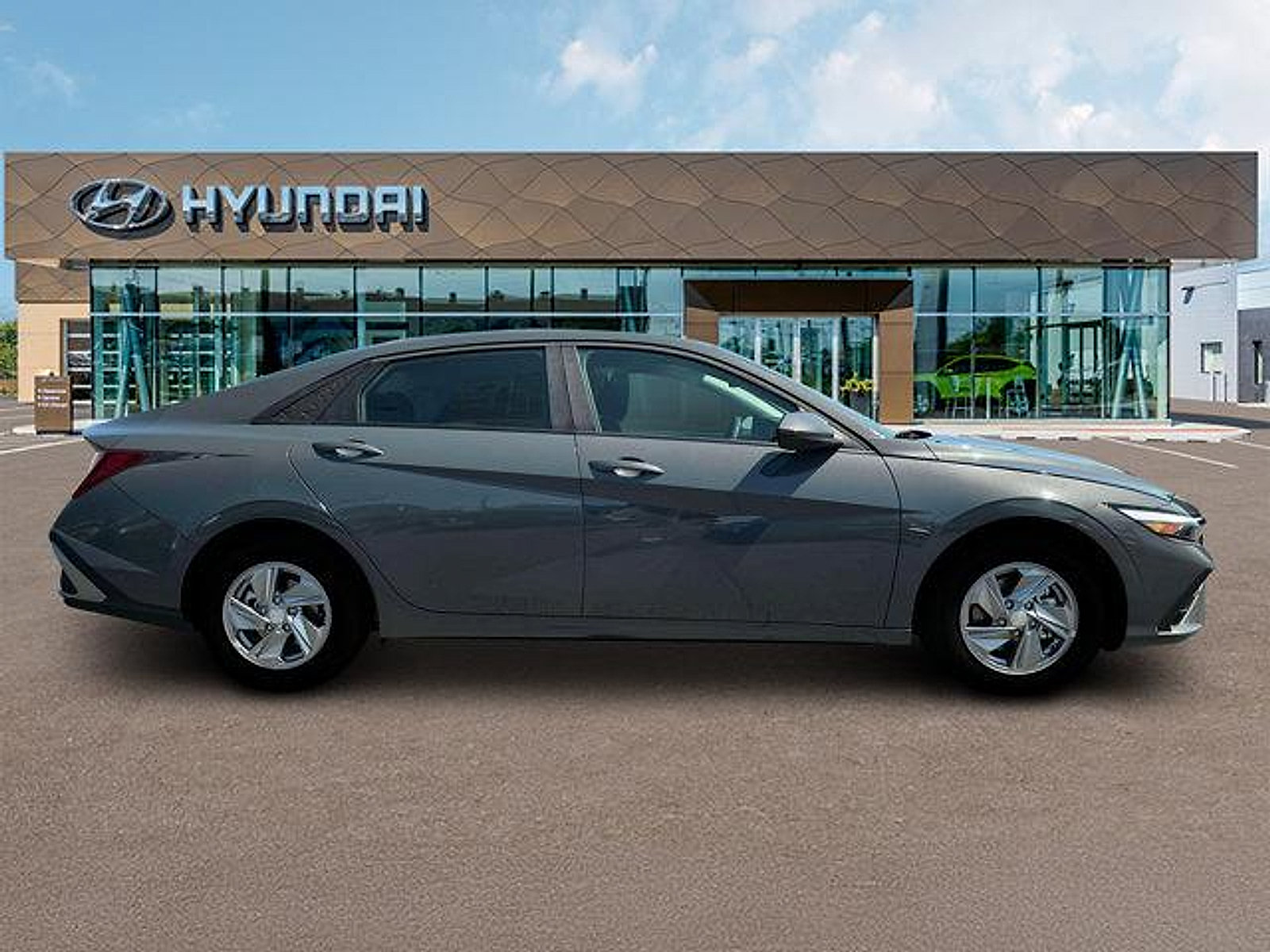 New 2025 Hyundai Elantra SE FWD image 9