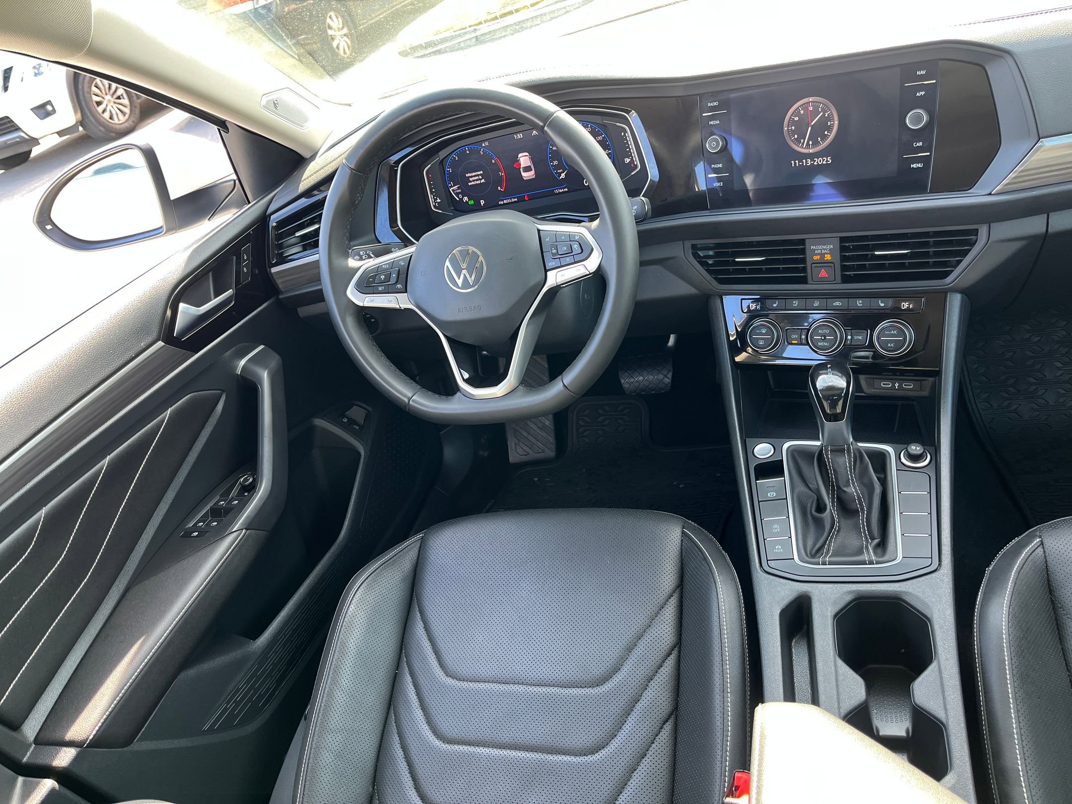 Used 2024 Volkswagen Jetta SEL image 22