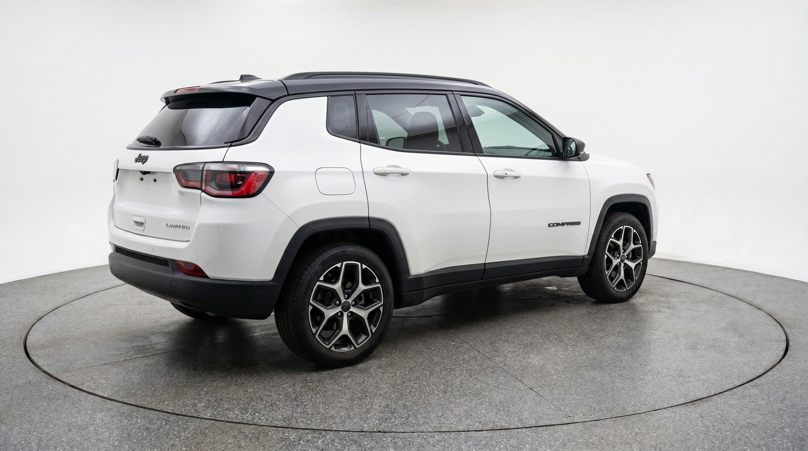 Used 2025 Jeep Compass Limited AWD/4WD image 9