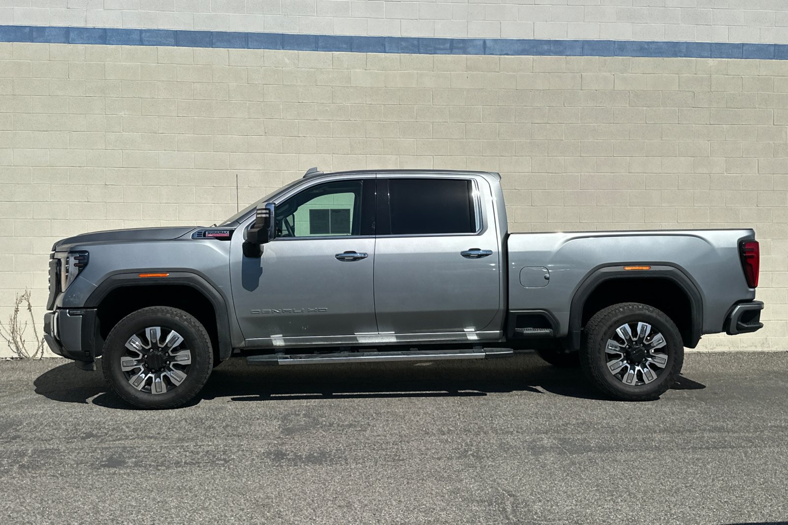 Certified 2024 GMC Sierra 2500 Denali w/ Technology Package AWD/4WD image 7