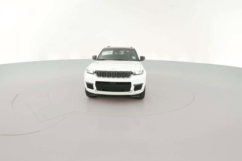 New 2025 Jeep Grand Cherokee L Summit w/ Luxury Tech Group V image 2