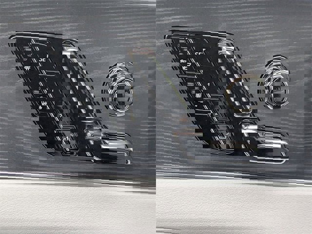 New 2025 Cadillac Lyriq Sport image 21