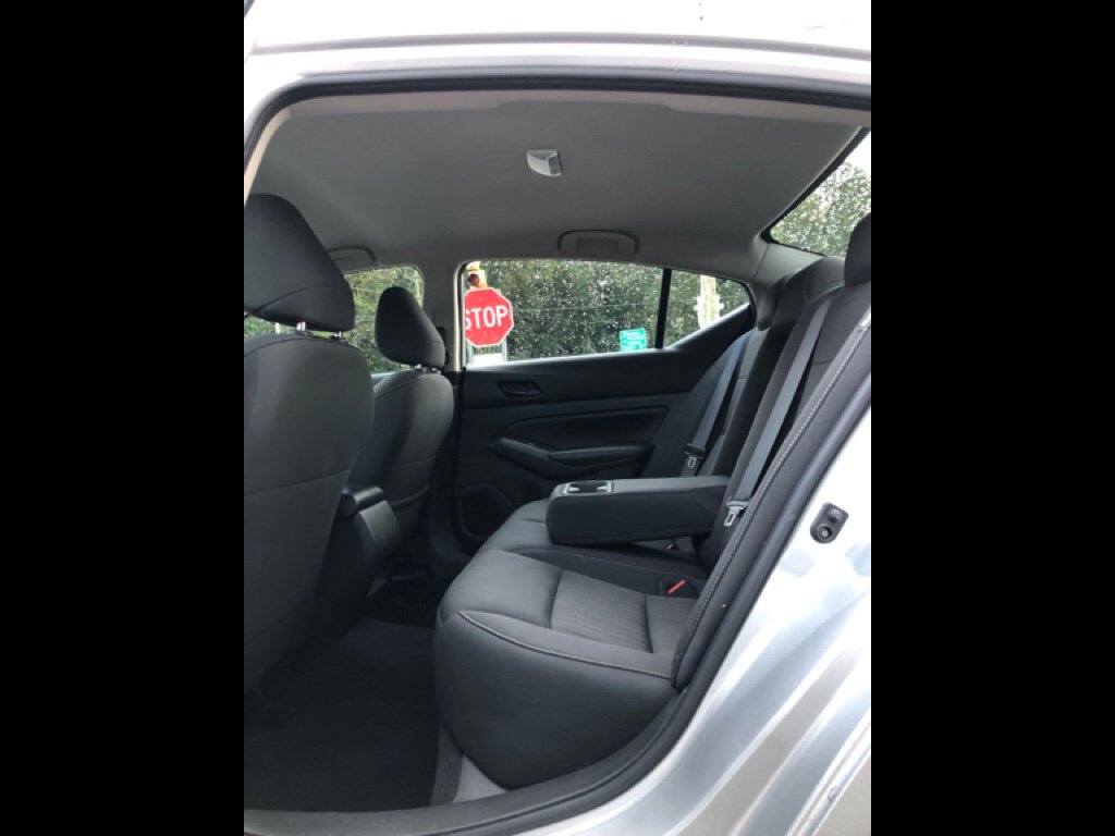 Used 2024 Nissan Altima 2.5 SV FWD image 14